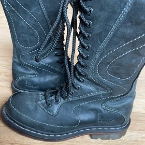 Vintage Dr. Martens boots (barely worn)